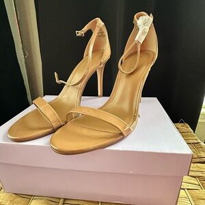 NIB Madden Girl Chic Tan Heels